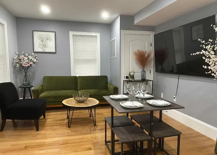 85B Brand New Apartment 3Br, 2Ba, Walk To Transit, Near Boston